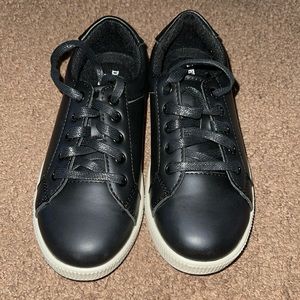 Size 1 boys deer stags shoes for boys